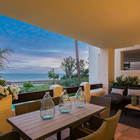 Frontline Luxury 10 Mins From Puerto Banus Rdr303 Естепона