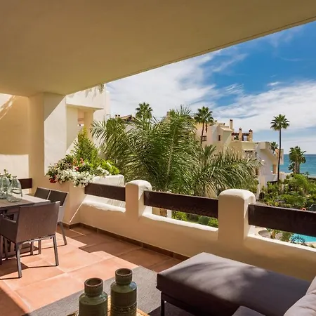 Frontline Luxury 10 Mins From Puerto Banus Rdr303