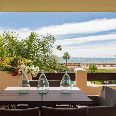 Daire Frontline Luxury 10 Mins From Puerto Banus Rdr303 *