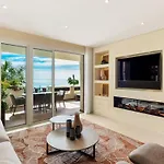Apartment Frontline Luxury 10 Mins From Puerto Banus Rdr303