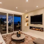 Apartment Frontline Luxury 10 Mins From Puerto Banus Rdr303 Estepona